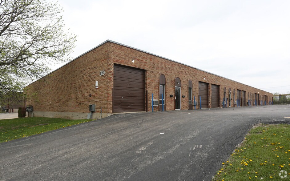 More Photos Of 820 N Ridge Ave, Lombard Warehouse For Lease