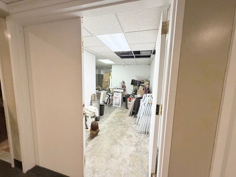 More Photos Of 1200 E Putnam Ave, Riverside Office For Lease