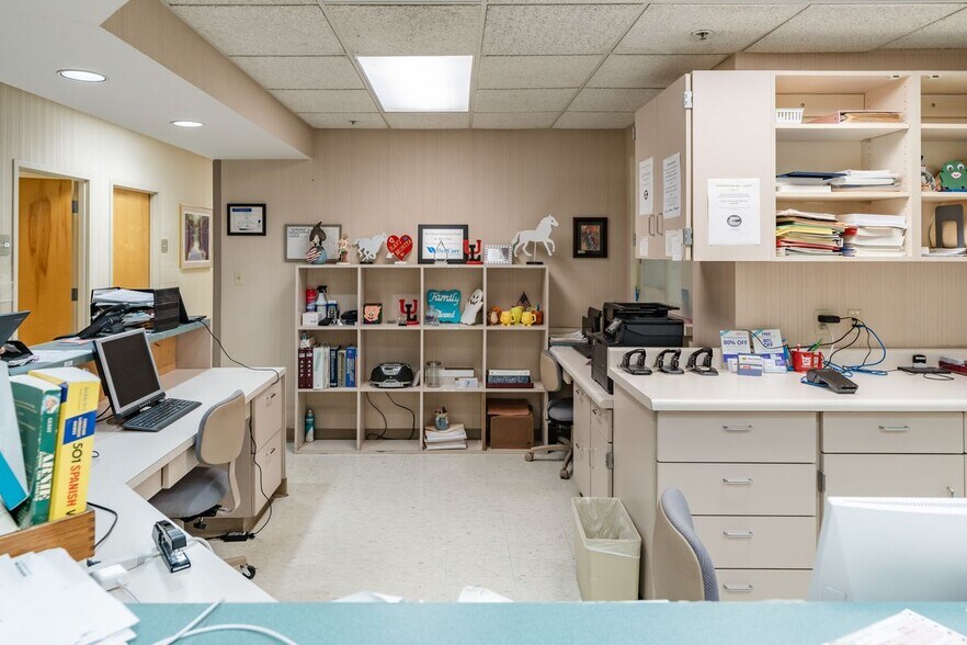More Photos Of 6500 Preston Hwy, Louisville Medical For Lease