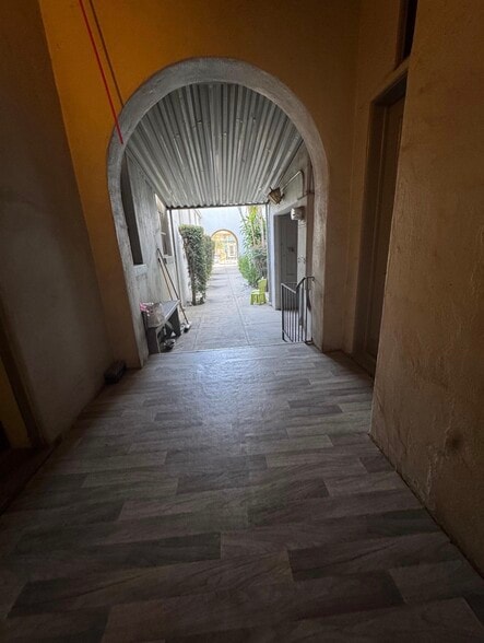 More Photos Of 1209 E Garfield Ave, Glendale Schools For Lease