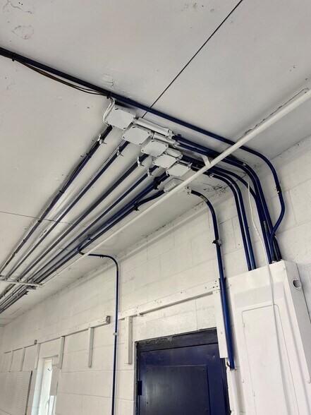 More Photos Of 135-145 Cleveland Ave, Loveland Warehouse For Sale