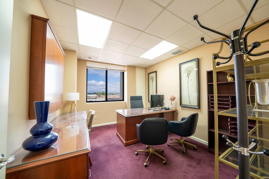 More Photos Of 3949 Evans Ave, Fort Myers Medical For Lease