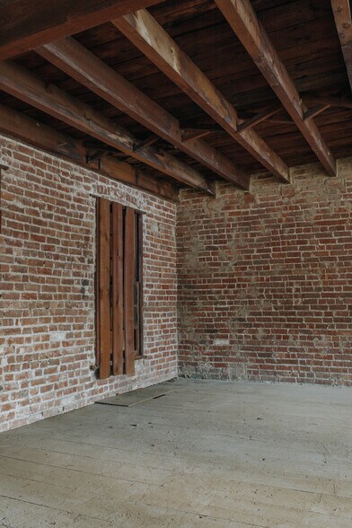 More Photos Of 32 Chambers St, Newburgh Light Manufacturing For Sale