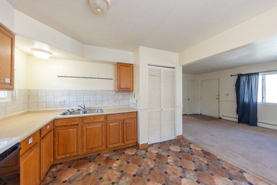 More Photos Of 10-36 Linda St, Tallmadge Apartments For Sale