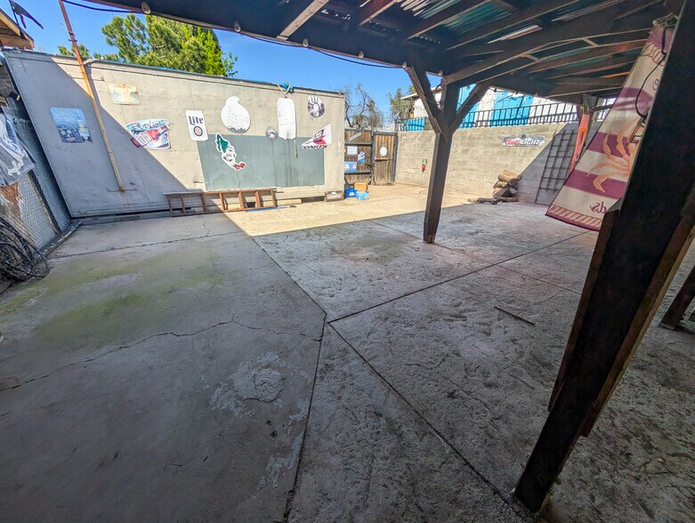 More Photos Of 2031 Yosemite Blvd, Modesto Bar For Sale