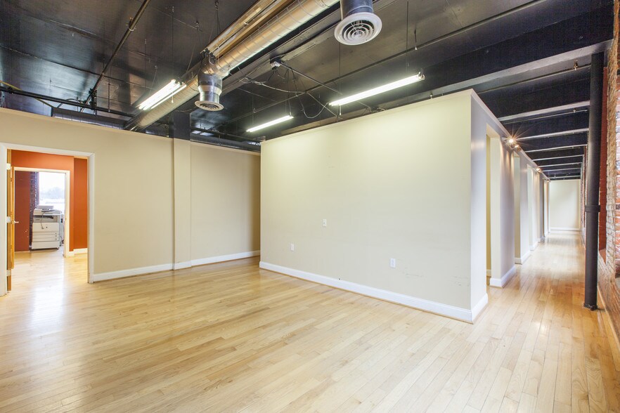 More Photos Of 4946-4950 Parkside Ave, Philadelphia Loft Creative Space For Lease
