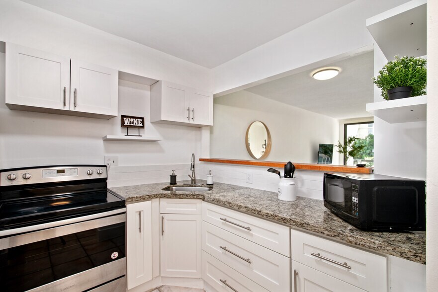 More Photos Of 2345 NE 135th St, Miami Apartments For Sale