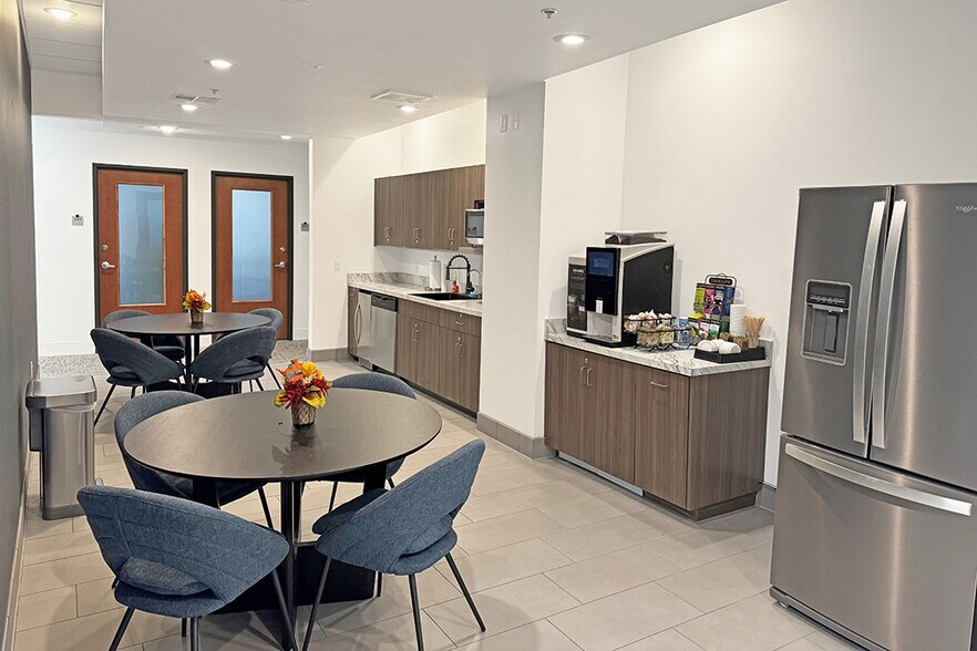 More Photos Of 1489 W Warm Springs Rd, Henderson Coworking Space