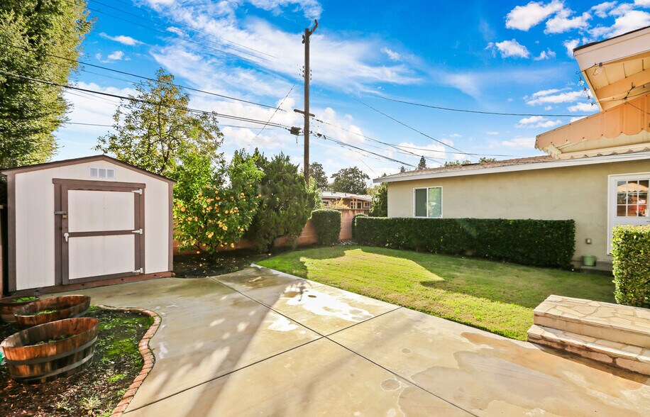 More Photos Of 1200 W Sycamore Ave, Orange Apartments For Sale