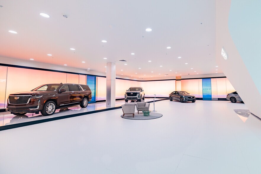 More Photos Of 35700 Van Dyke Ave, Sterling Heights Freestanding For Lease