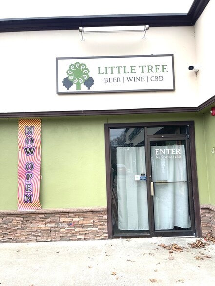 More Photos Of 112-114 Main St, Pepperell Storefront For Lease