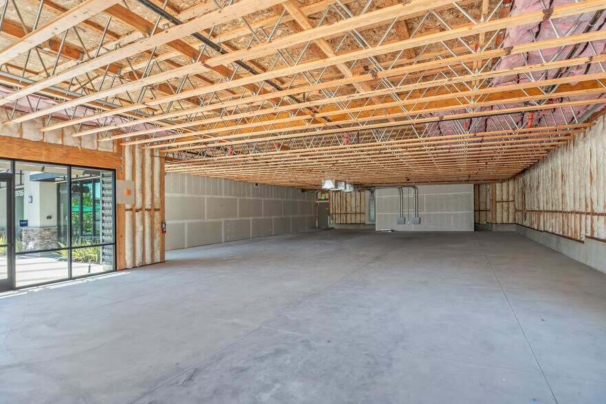More Photos Of 29705 Mission Blvd, Hayward Storefront For Sale