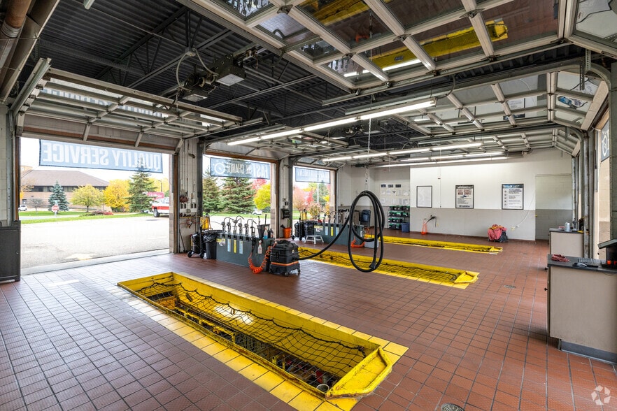 More Photos Of 7479 Egan Dr, Savage Auto Repair For Sale