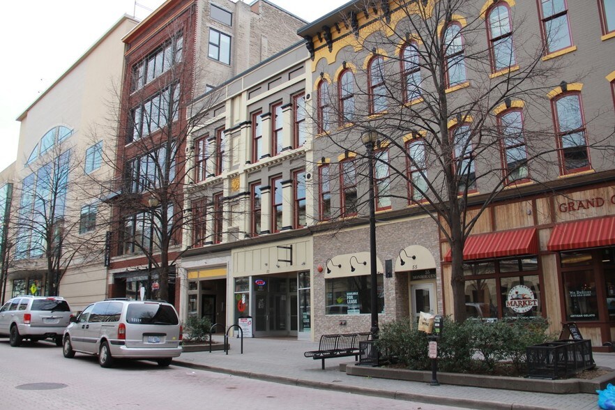 Primary Photo Of 53 Monroe Center St NW, Grand Rapids Storefront Retail Residential For Lease