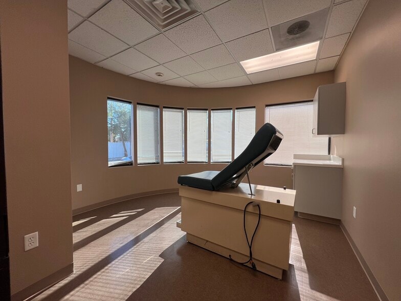 More Photos Of 3940 S Eastern Ave, Las Vegas Medical For Lease