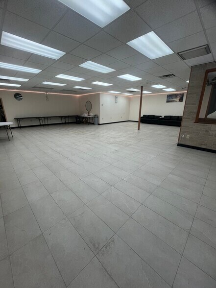 More Photos Of 87 Cleveland Dr, Buffalo Unknown For Lease