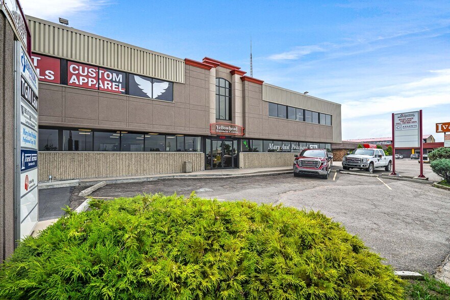 More Photos Of 6209 44 St, Lloydminster Office For Lease