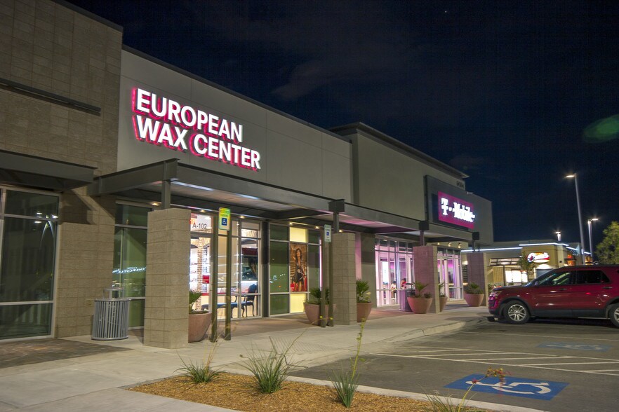 More Photos Of 6450 N Desert Blvd, El Paso Department Store For Lease