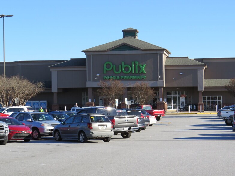 More Photos Of 2700 Woodruff Rd, Simpsonville Unknown For Lease