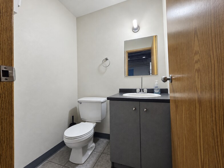 More Photos Of 11538 132A St, Surrey Warehouse For Sale