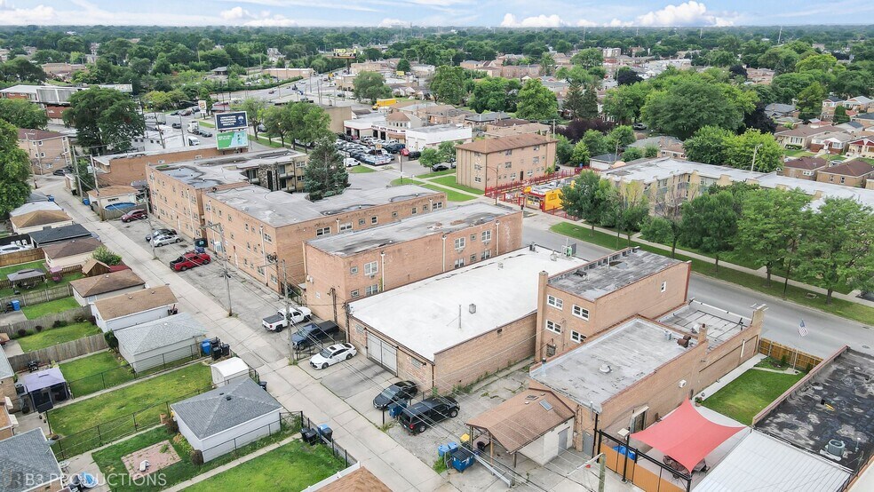 More Photos Of 7737 S Kedzie Ave, Chicago Carwash For Sale