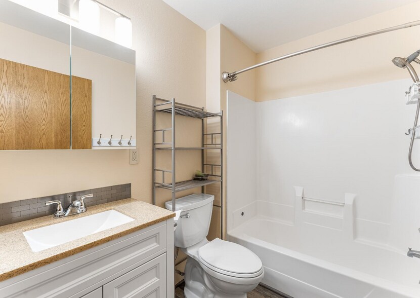More Photos Of 11525 Harmony Ln, Woodruff Office For Sale