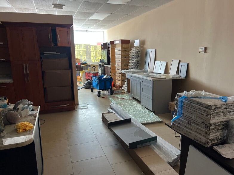 More Photos Of 3817 S Dale Mabry Hwy, Tampa Freestanding For Lease