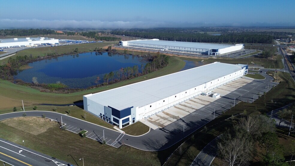 More Photos Of 20229 O’Brien Rd, Groveland Warehouse For Sale