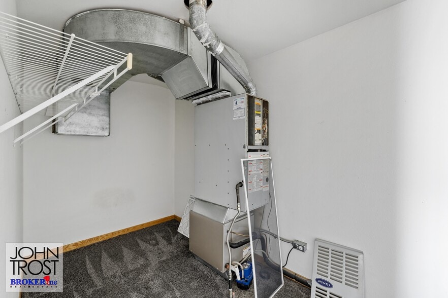 More Photos Of 781 Foster Rd, Casper Industrial For Lease