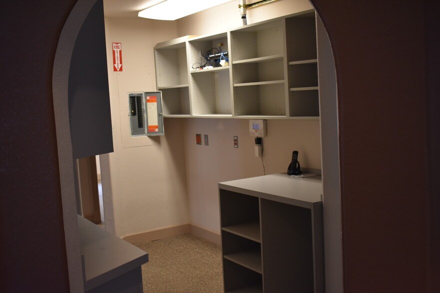 More Photos Of 431 W Plumb Ln, Reno Office For Sale