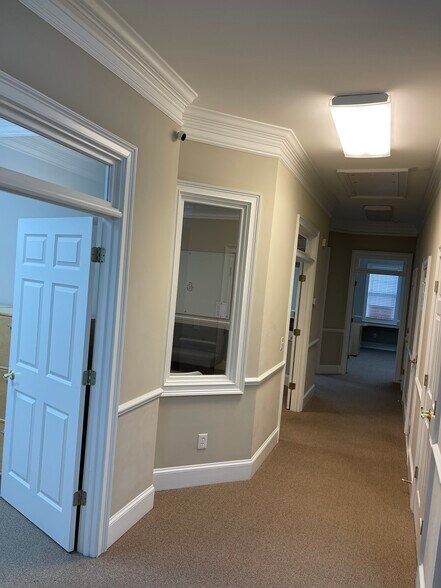 More Photos Of 4994 Lower Roswell Rd, Marietta Office For Lease