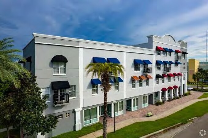 More Photos Of 300 State St E, Oldsmar Medical For Sale