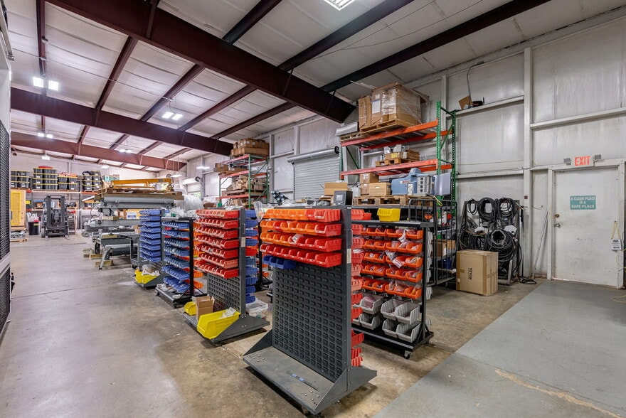 More Photos Of 328 Commerce Blvd, Bogart Warehouse For Sale