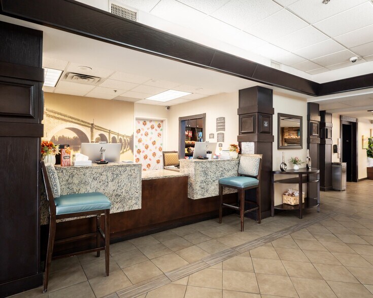 More Photos Of 2515 19th St, Lubbock Hotel For Sale