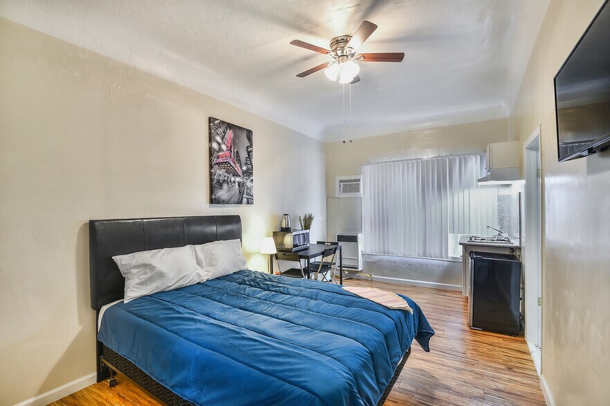 More Photos Of 721-729 S Alvarado St, Los Angeles Apartments For Lease