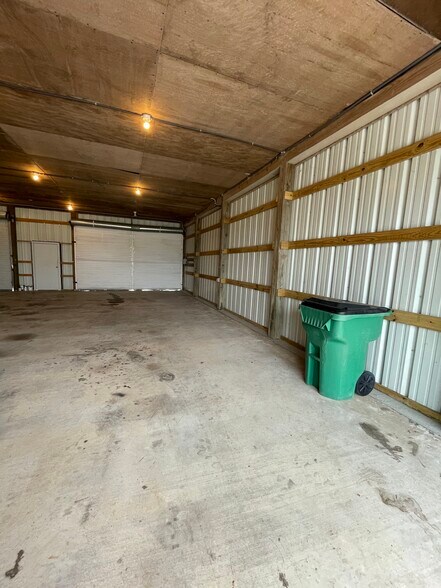 More Photos Of 131 Cora St, Freeport Warehouse For Sale