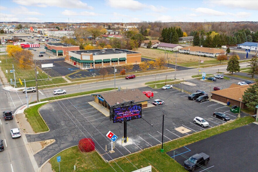 More Photos Of 1380 Wright Ave, Alma Freestanding For Sale