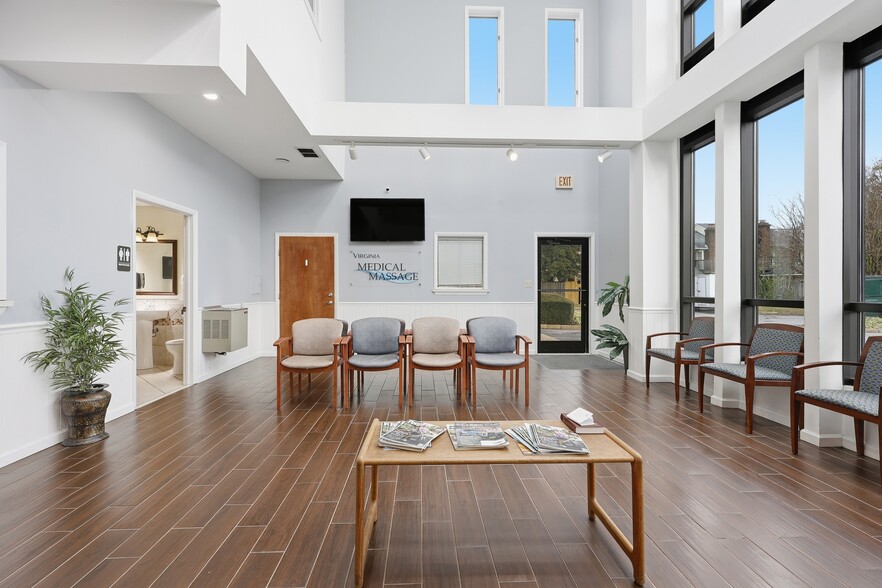 More Photos Of 968 First Colonial Rd, Virginia Beach Medical For Sale