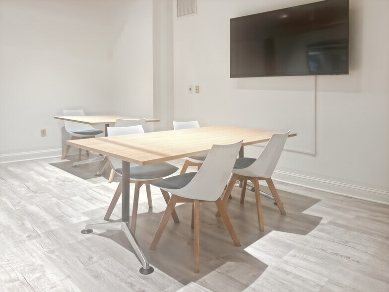 More Photos Of 1820 Lancaster St, Baltimore Coworking Space