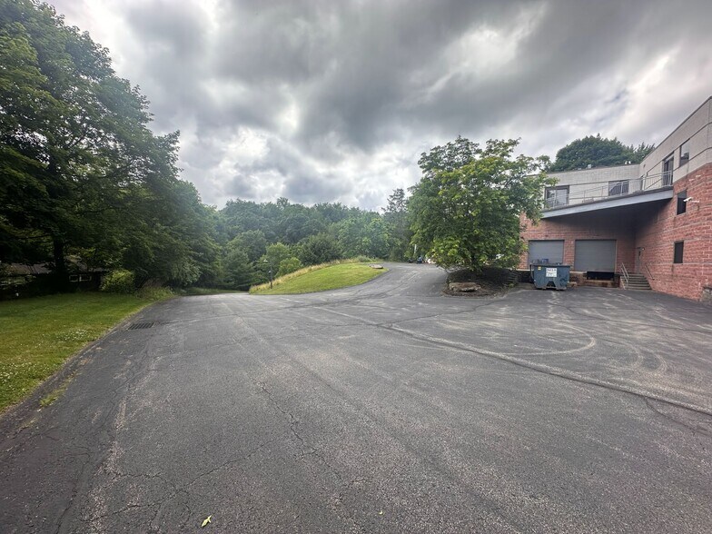More Photos Of 4378 Craighead Rd, Allison Park Office For Lease