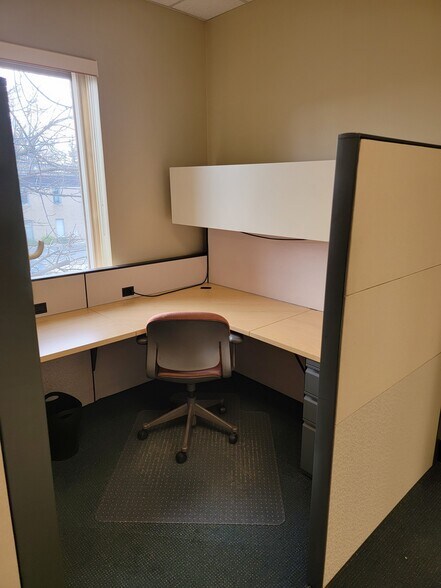 More Photos Of 18 W Passaic St, Rochelle Park Office For Sale