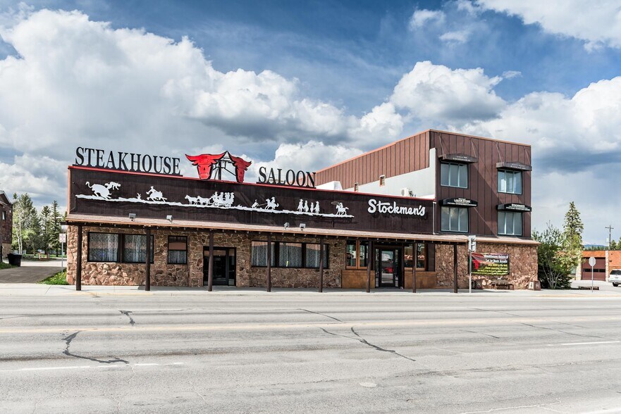 More Photos Of 117 Pine St, Pinedale Restaurant For Sale