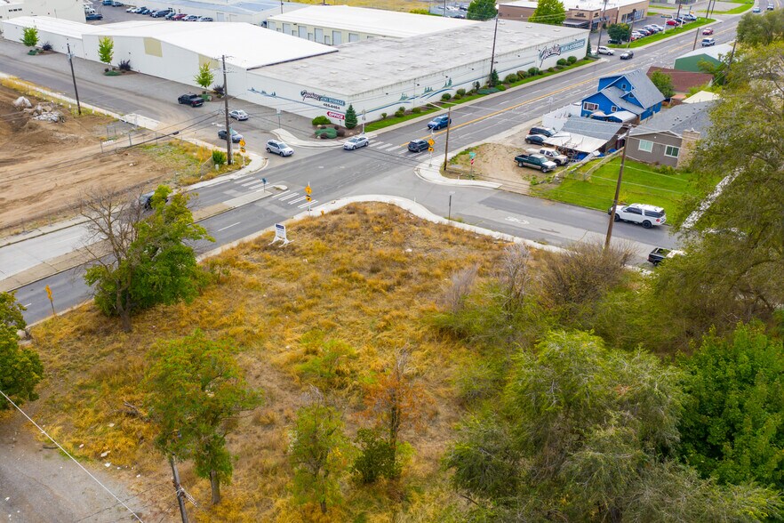 More Photos Of 2808 Cincinnati, Spokane Land For Sale