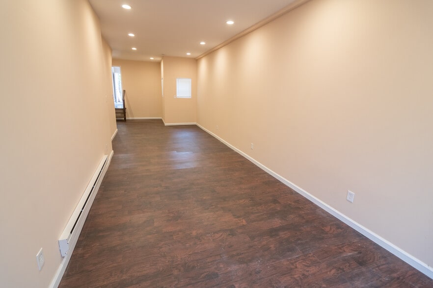 More Photos Of 6002 Master St, Philadelphia Storefront For Sale