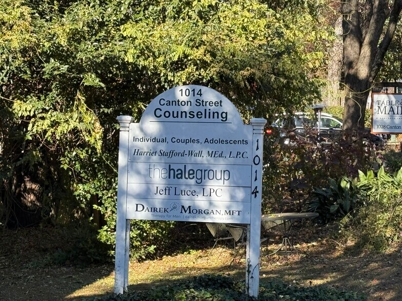 More Photos Of 1014 Canton St, Roswell Office Residential For Sale