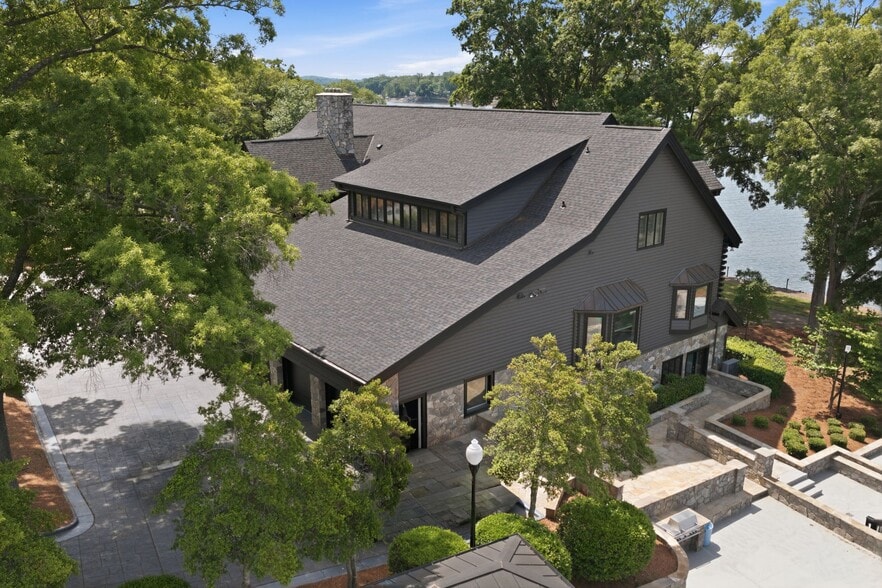 More Photos Of 9715 Nine Eagles Ln, Charlotte Specialty For Sale