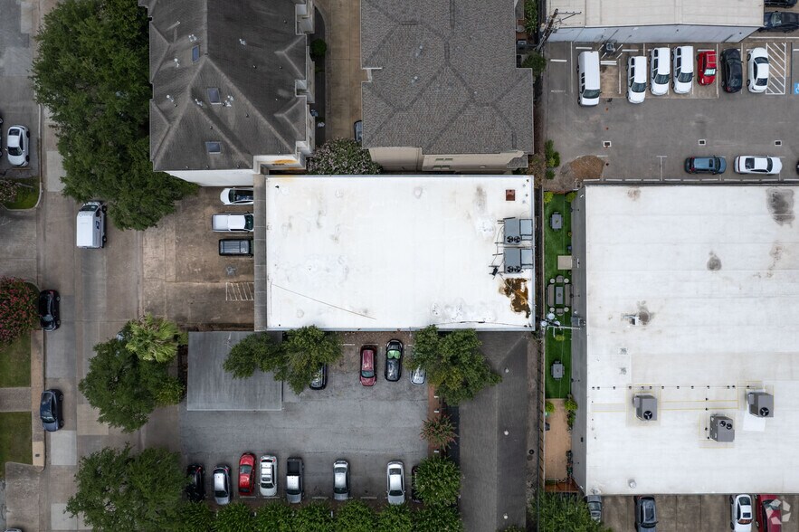 More Photos Of 2506 South Blvd, Houston Storefront Retail Office For Lease