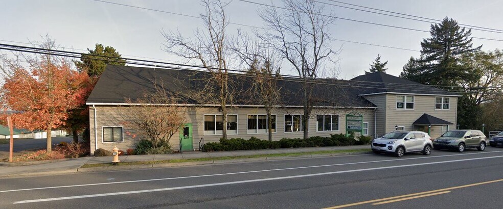 More Photos Of 24111 NE Halsey St, Wood Village Loft Creative Space For Lease