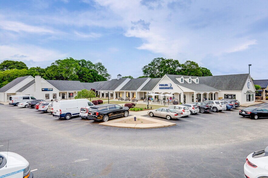 More Photos Of 1901 Laurens Rd, Greenville Freestanding For Sale