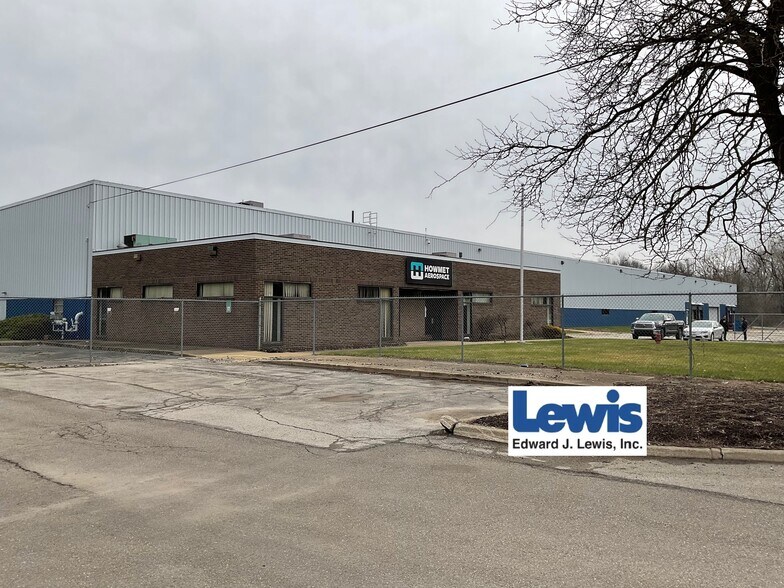 More Photos Of 427 Thacher Ln, Youngstown Warehouse For Lease